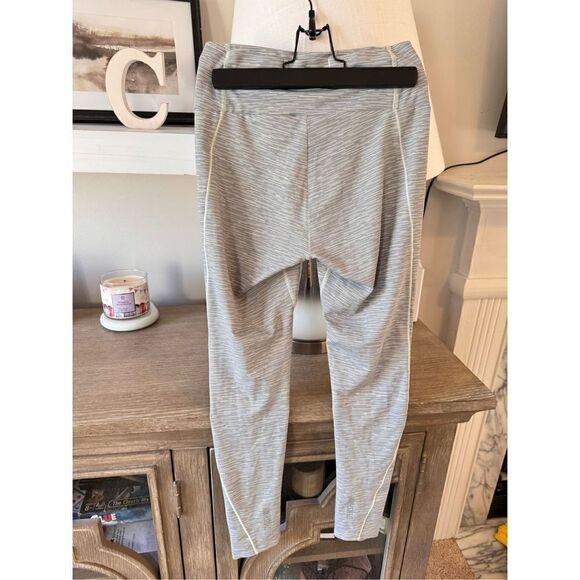 Gymshark Speed Leggings Green and Grey Stripes Women’s Size Small - Picture 8 of 11